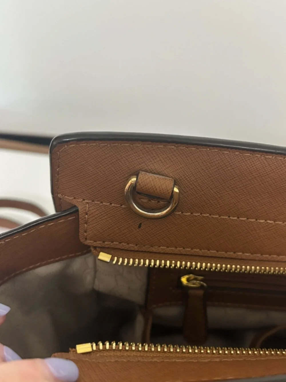 MICHAEL KORS Selma Satchel Purse - Picture 4 of 16